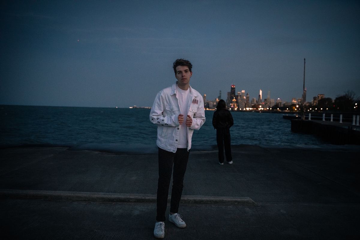 NIGHTSWIM: EP Cover und Artist Prints